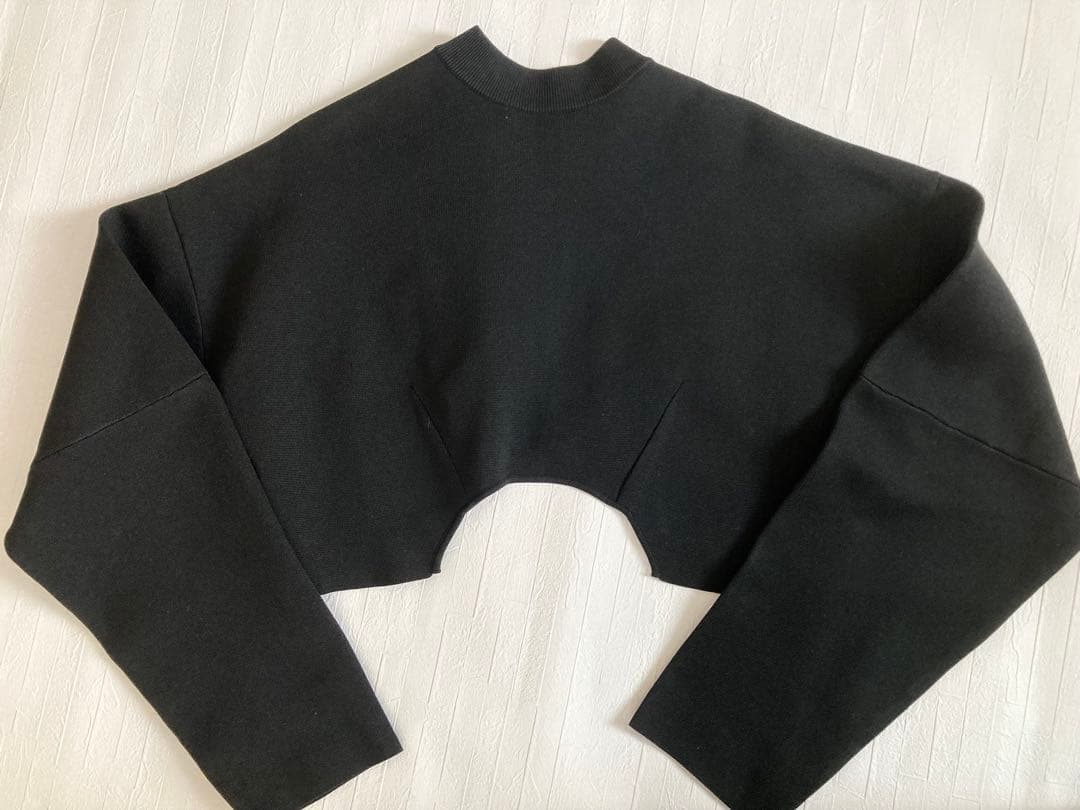 UN3D. ブラック トップ 38