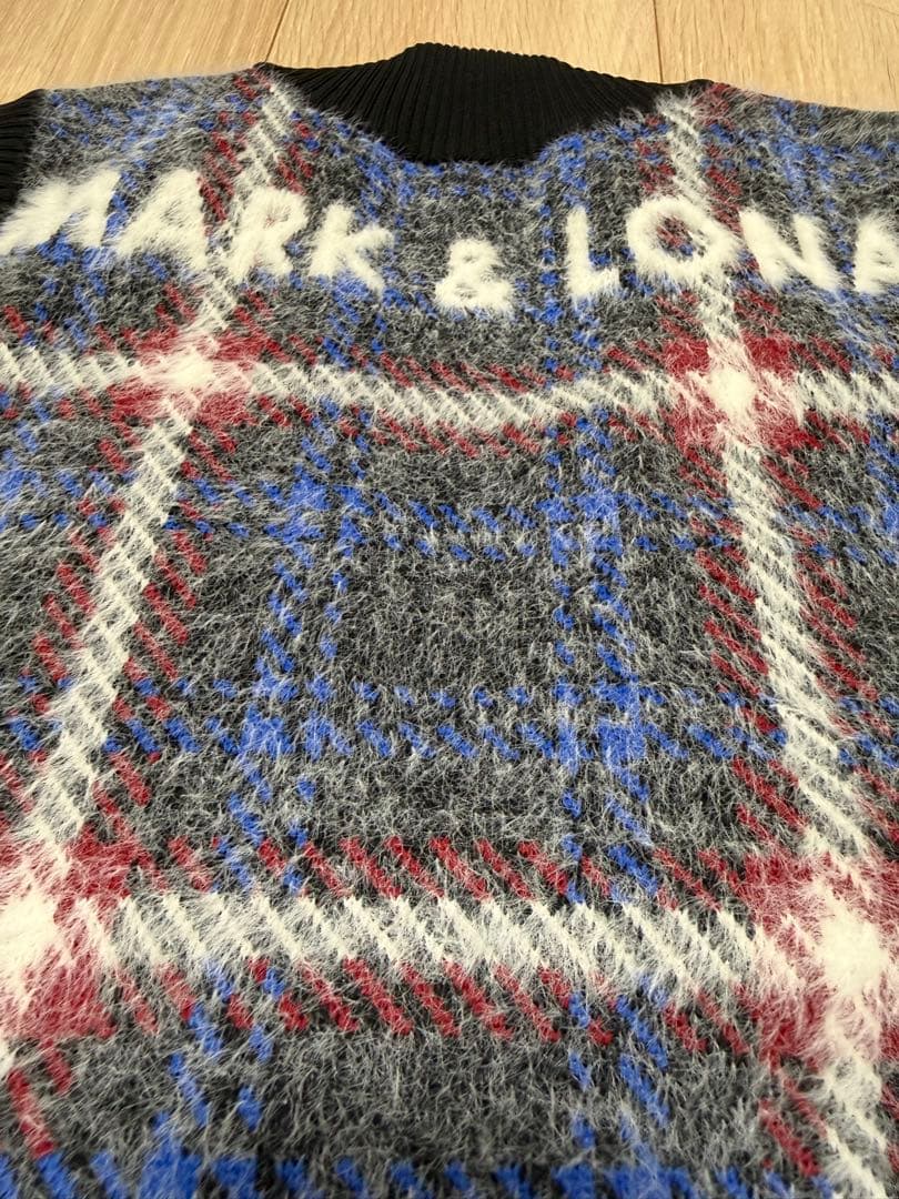 MARK & LONA チェック柄 Vネックニットベスト