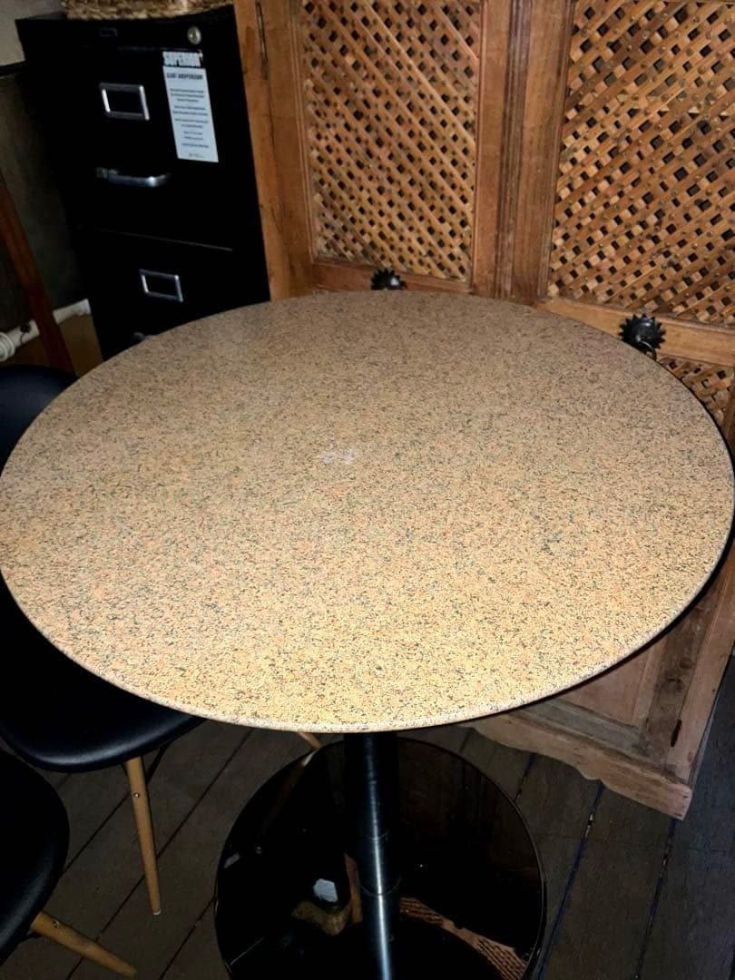 ミーティングハイテーブル