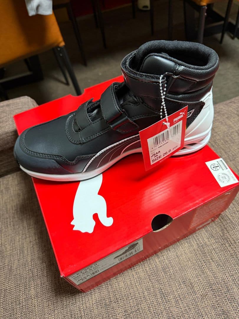 Puma ハイカット安全靴 ブラック/ホワイト
