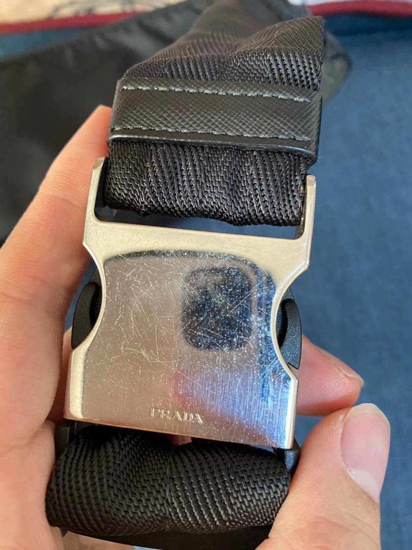 PRADA ウエストポーチ ボディバッグ 三角ロゴプレート　ナイロン 黒