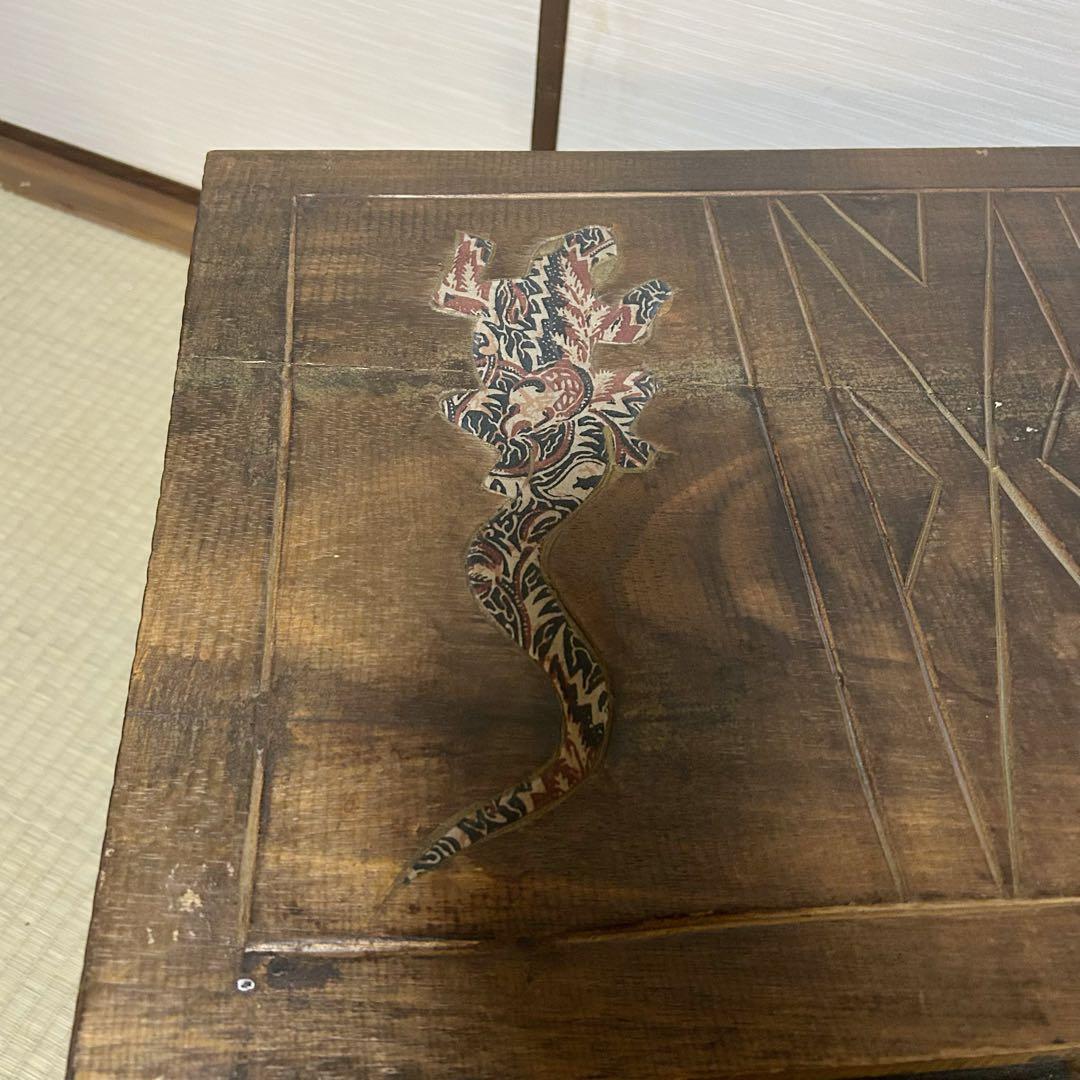 ヴィンテージ家具　トカゲ柄　極希少コラージュ　レトロ　アジアン家具　立体レリーフ