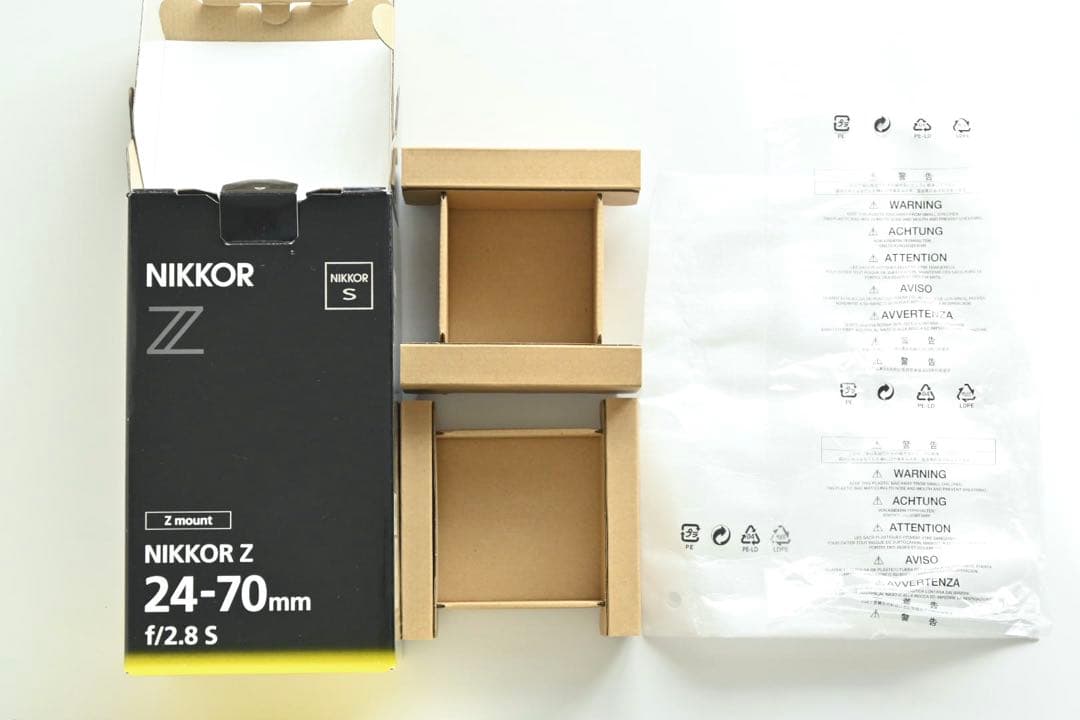 ニコンNIKKOR Z 24-70mm f2.8 S レンズ　標準NIKON