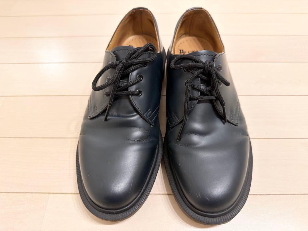 【美品】Dr. Martens 3ホールUK7 26cm ノーステッチ ブラック