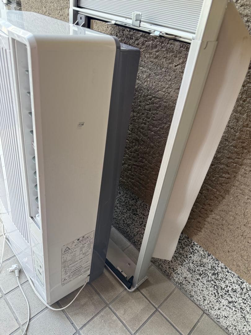 窓用エアコン ホワイト　KAW-1902