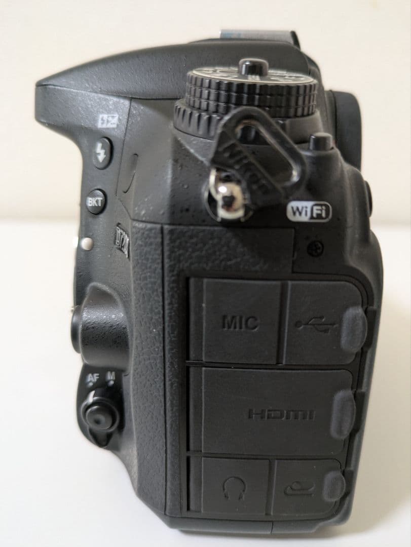 Nikon　D7200　ボディ　　　　　　　　ショット数7,217回4.9%以下