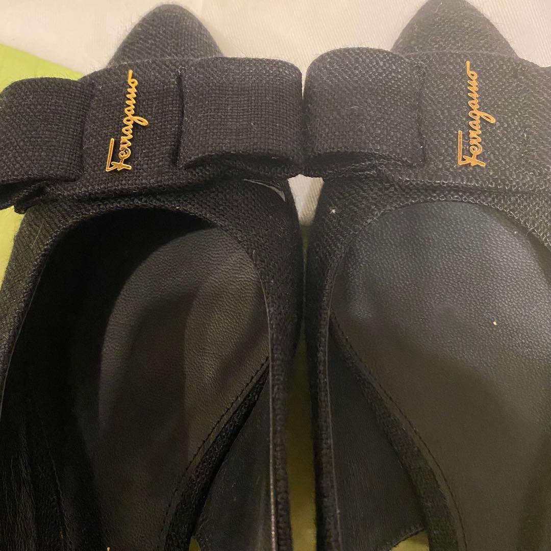 R*!様 【極美品】フェラガモFerragamo スリングバックシューズ 黒 2