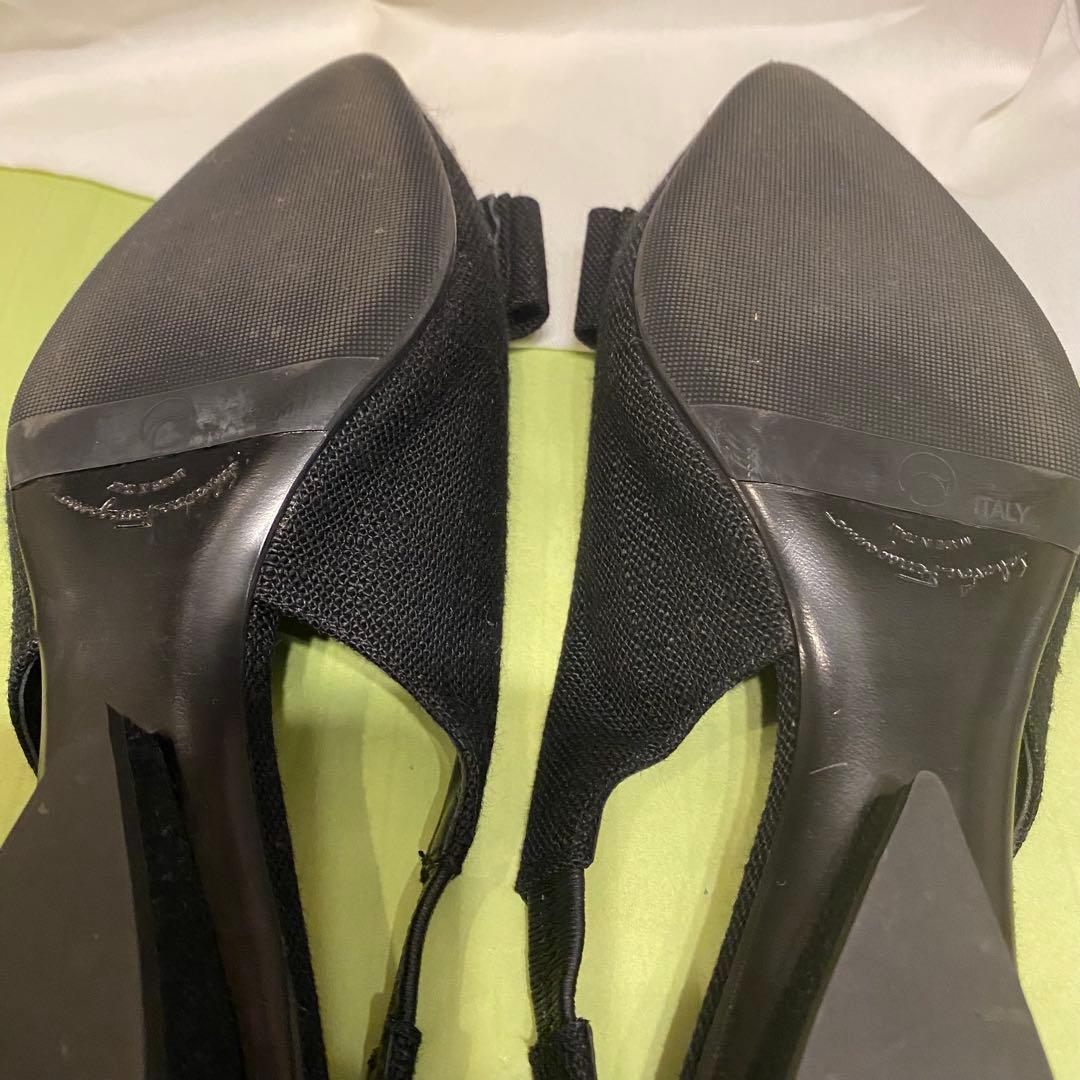 R*!様 【極美品】フェラガモFerragamo スリングバックシューズ 黒 2