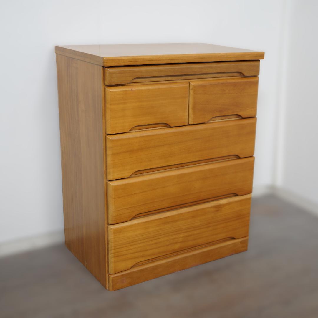 【新品】モダンな仏壇チェスト　リビングにも置ける　 アウトレット