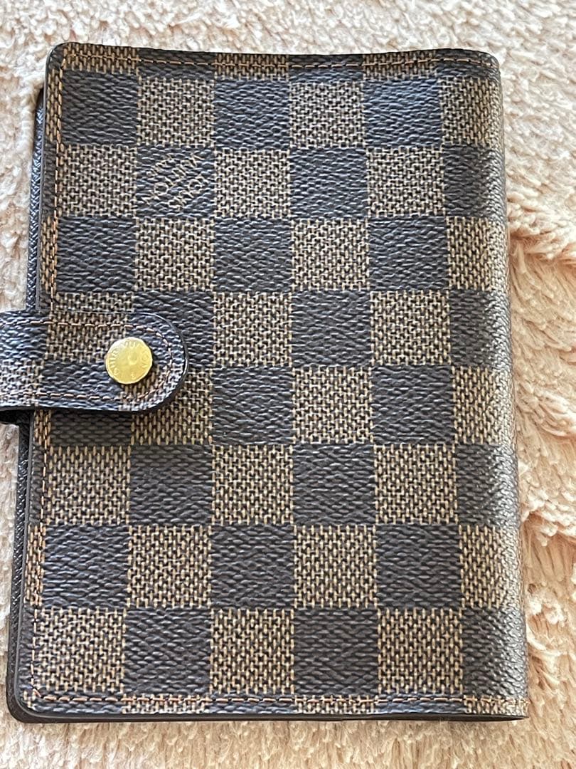 ルイヴィトンダミェ手帳