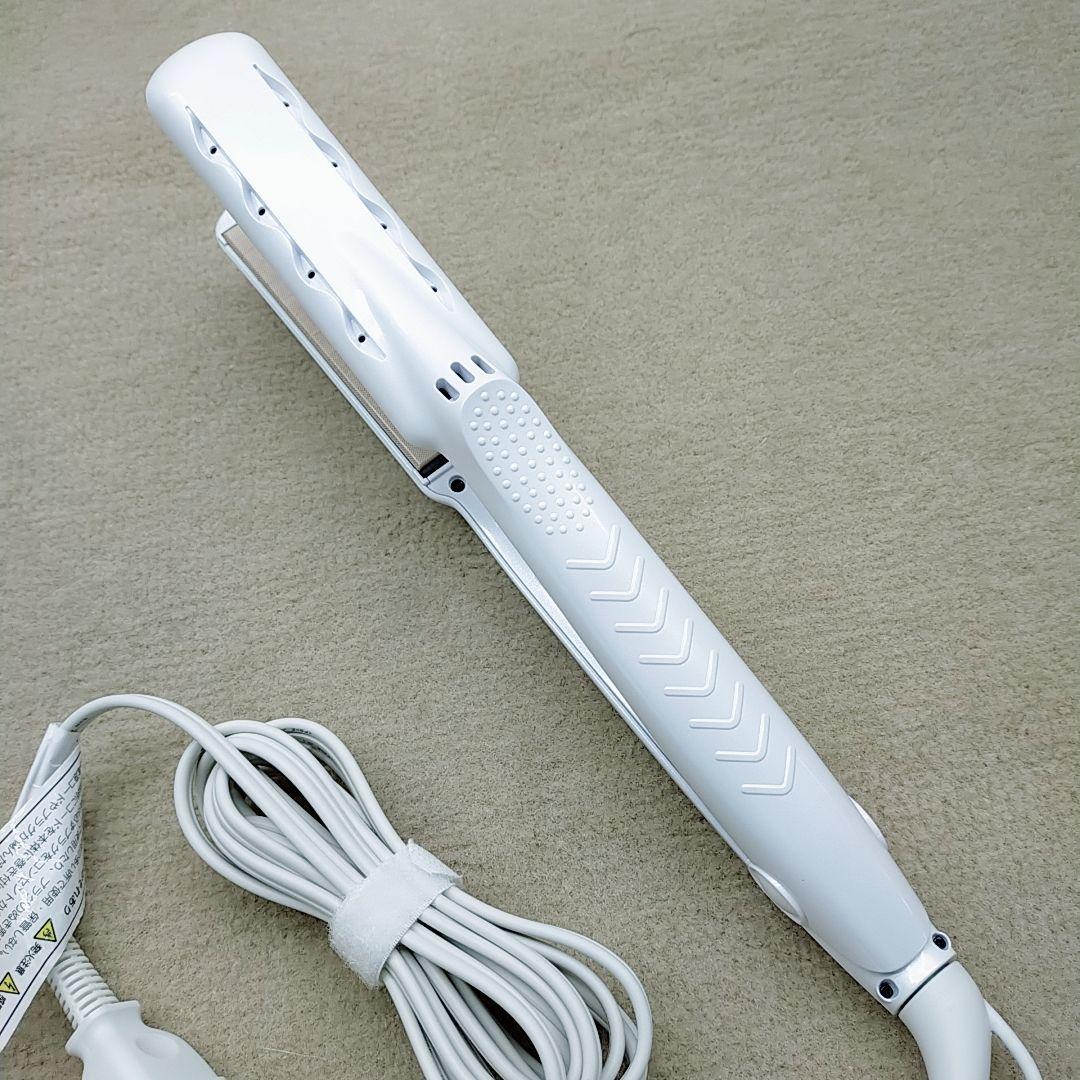 ほぼ未使用⭐️ KINUJO 絹女 ストレート アイロン ホワイト