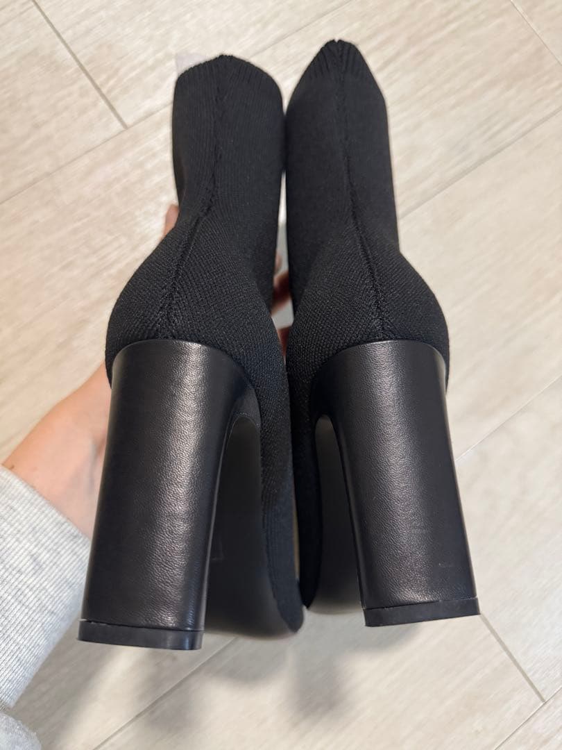 【新品未使用】鈴木亜美　プロデュース オープントゥニットソックスブーツ 黒　S
