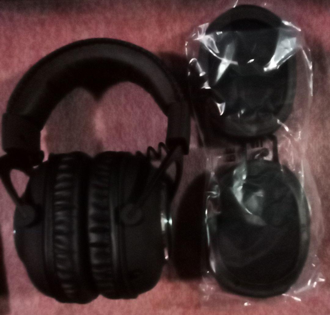 Logitech PRO ゲーミングヘッドセット(新品未使用、保証書付き)