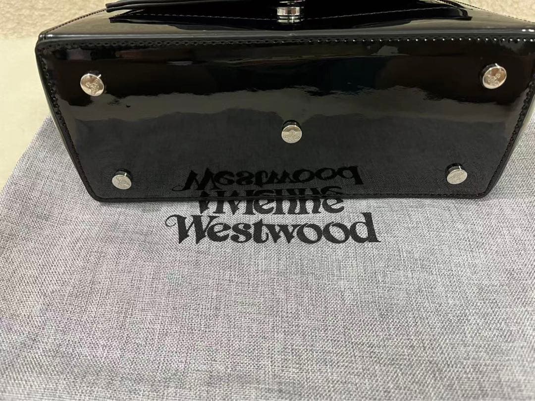 ヴィヴィアンウエストウッドショルダーバッグブラック