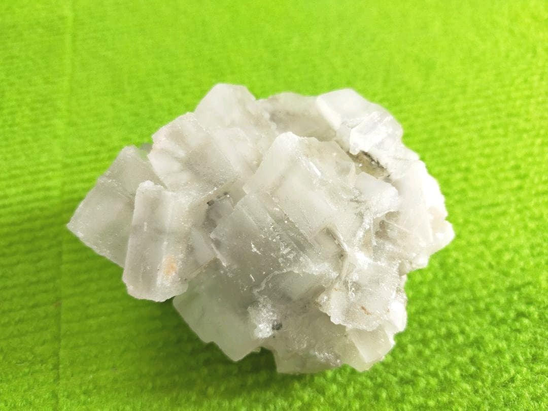 ウユニ塩湖のクリスタル結晶