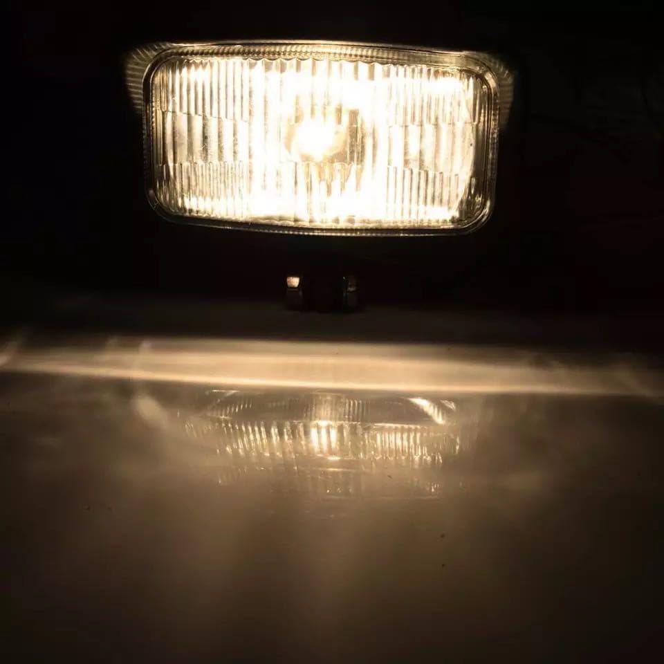 汎用 スクエア ヘッドライト 2個セット ビンテージ チョッパー ハーレ管理Z2