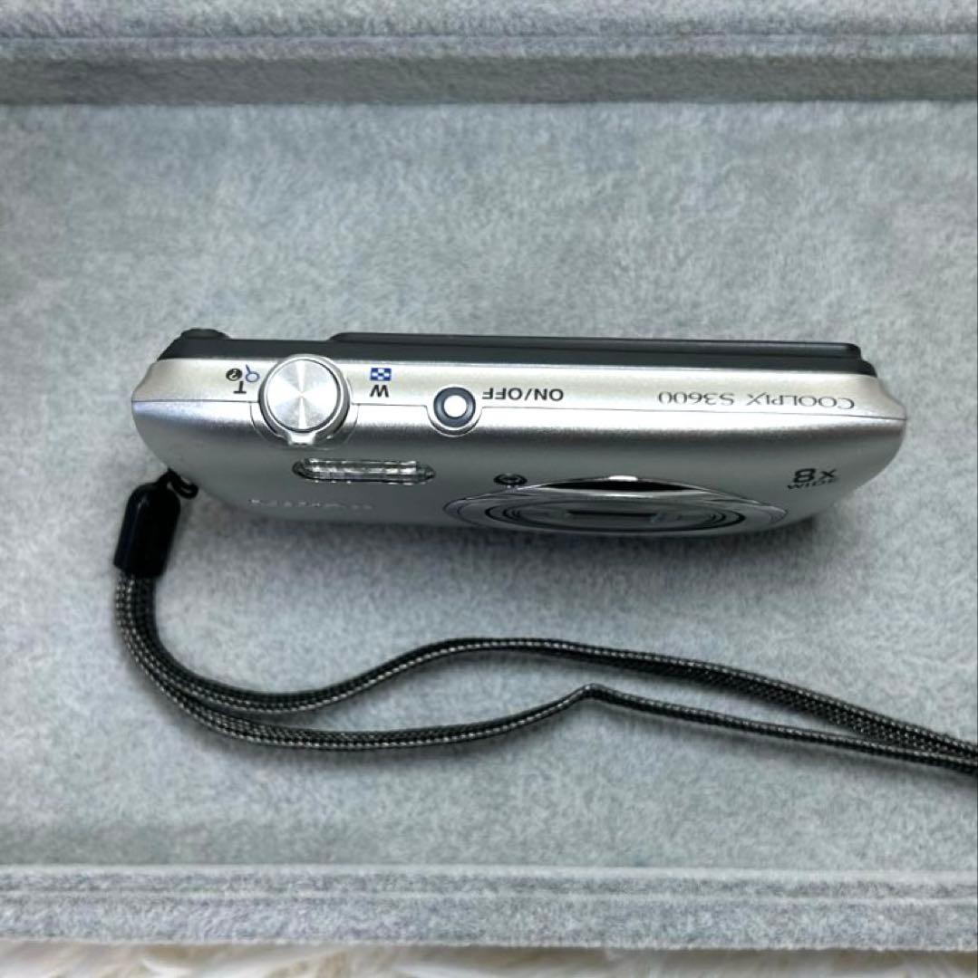 Nikon ニコン COOLPIX S3600 シルバー コンデジ