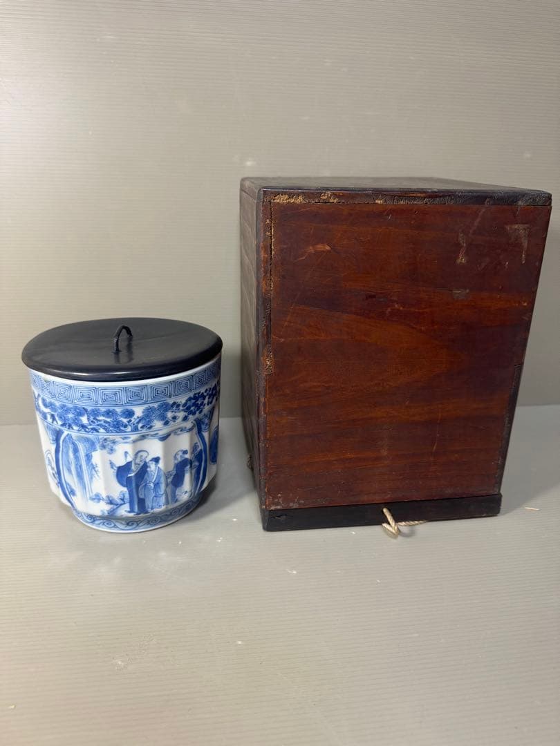 2412 五良大甫　呉祥瑞造　染付人物　水指　時代物