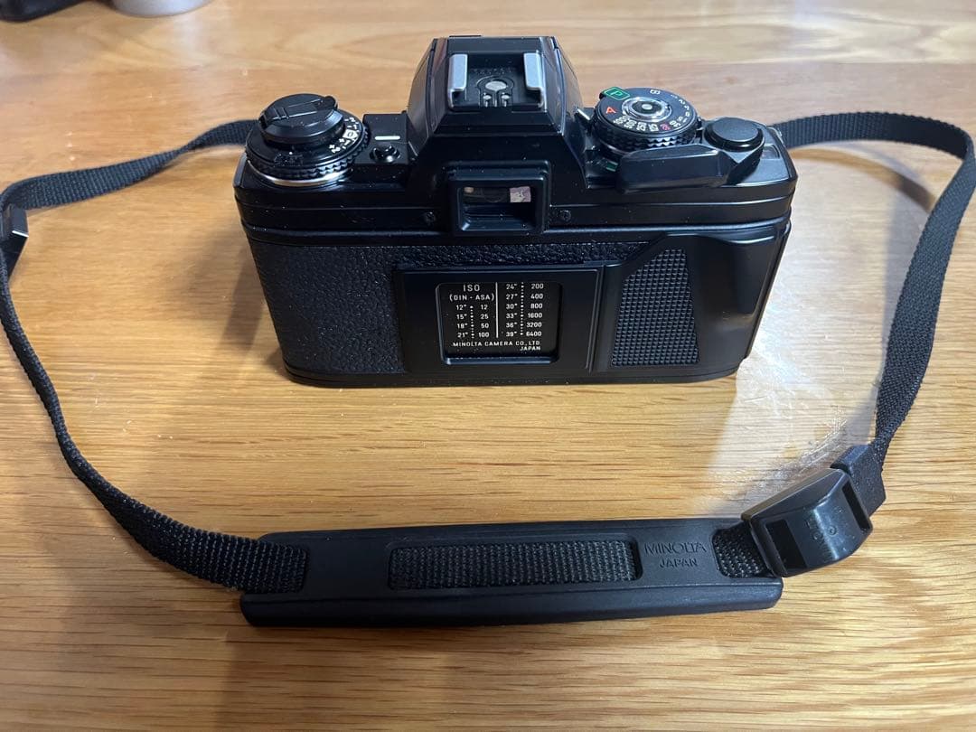 MINOLTA X-700 一眼レフカメラ 50mmレンズ付き