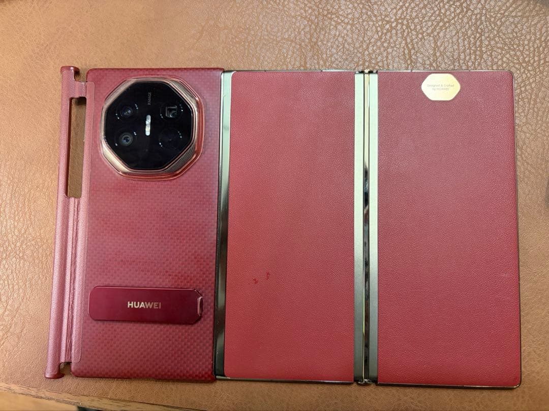 スマートフォン本体 HUAWEI Mate XT | ULTIMATE DESIGN