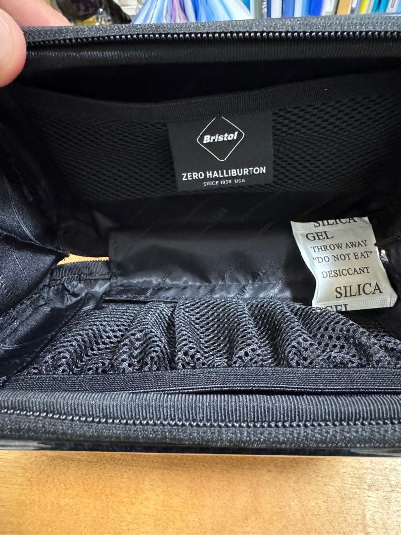 小物 FCRB ZERO HALLIBURTON SMALL MULTI CASE