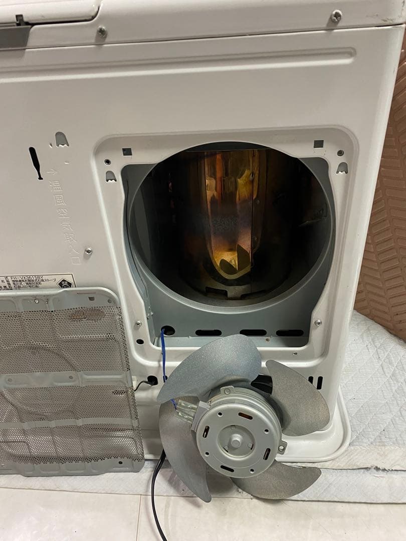 コロナ 石油ファンヒーター FH-VX3615BY 10-13畳 2015年製