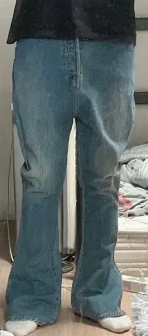 キャピタル　フレアジーンズ