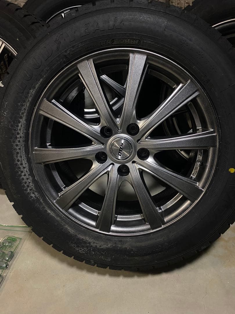 タイヤ・ホイール 4649