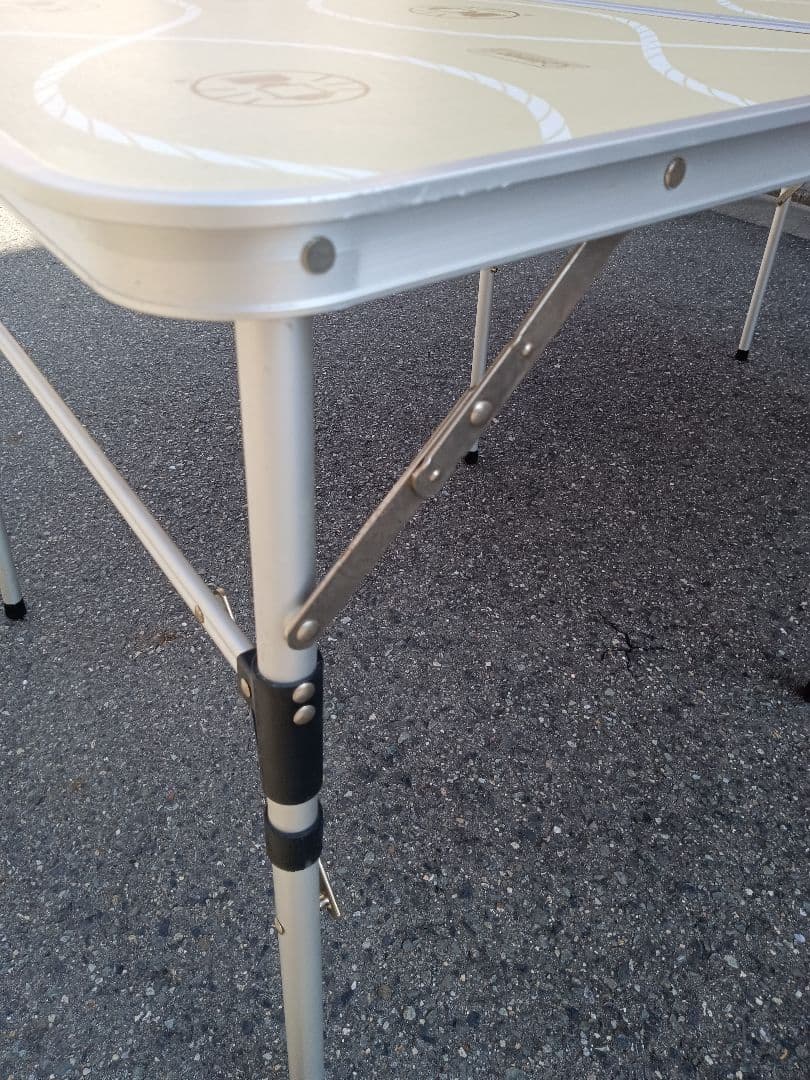 【Coleman】スリム四折テーブル 収納ケース付