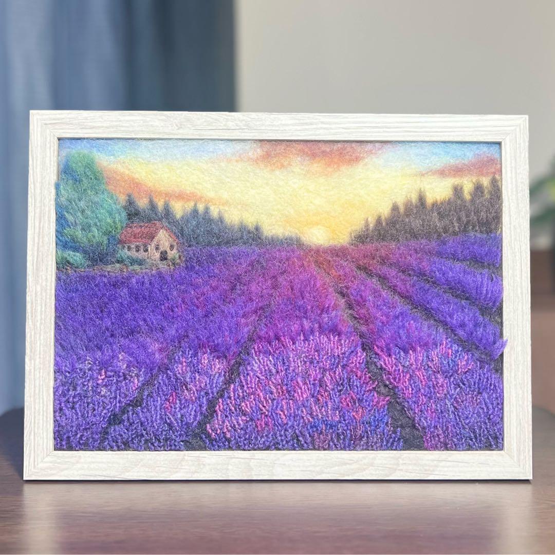 R*U様 羊毛フェルト　羊毛絵画『ラベンダー畑の朝』ハンドメイド　ウール刺繍
