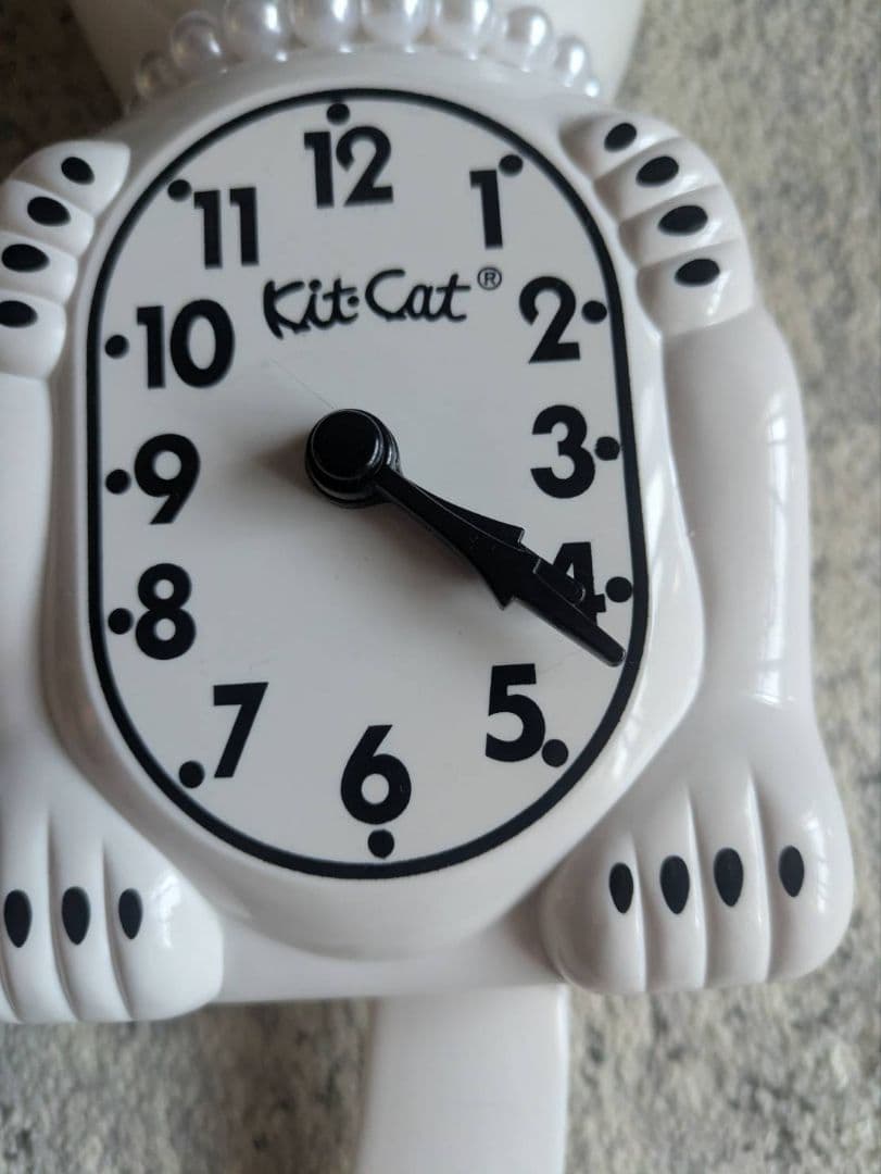 レディキットキャットクロック WH　kit-cat 壁掛け　時計