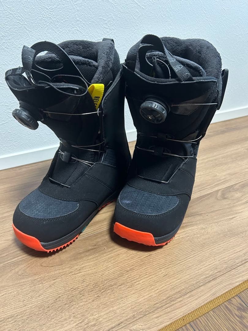 【ほぼ新品】SALOMON IVY スノーブーツ　23.5 ブラック×オレンジ