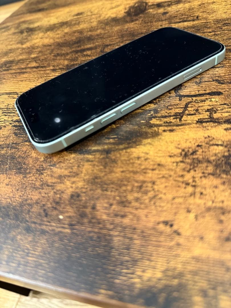 Apple iPhone 15 ミントグリーン 本体　256G