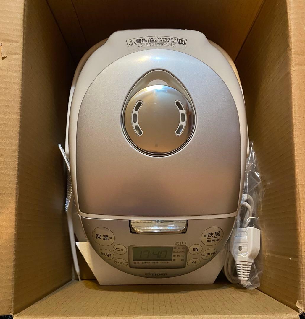 【未使用】〈2024年製〉タイガー 炊飯器3合　炊きたてJPF-G055WL