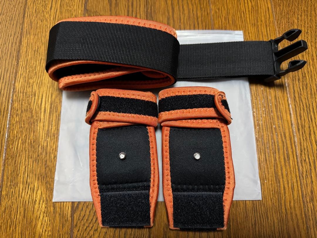 HTC VIVEトラッカー(3.0) 3個セット + ストラップ付き