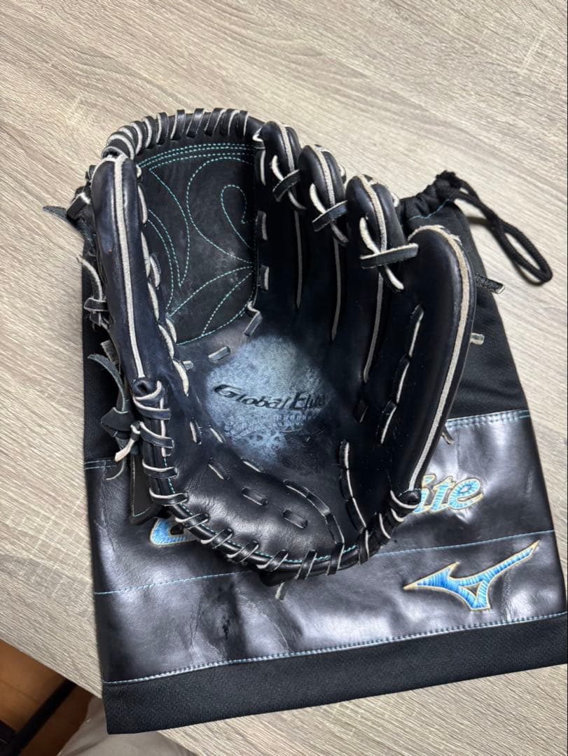 MIZUNO Global Elite 軟式野球グローブ 収納袋付き