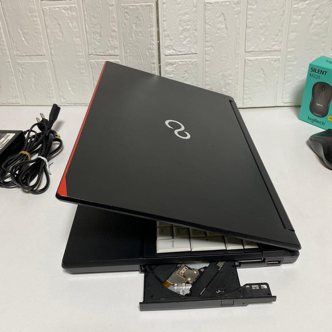 Windows11 オフィス付き　Core i5 SSD メモリ8GB 富士通