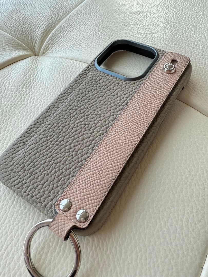 ゆ*た様 ボナベンチュラ iPhone 16 Pro ケース ストラップ