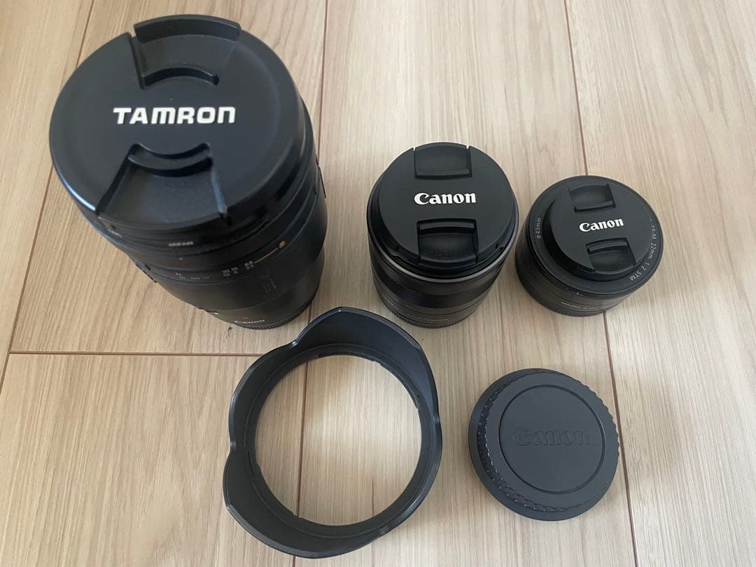 【週末限定値下げ】Canon EOS M（ホワイト）・ダブルレンズキット