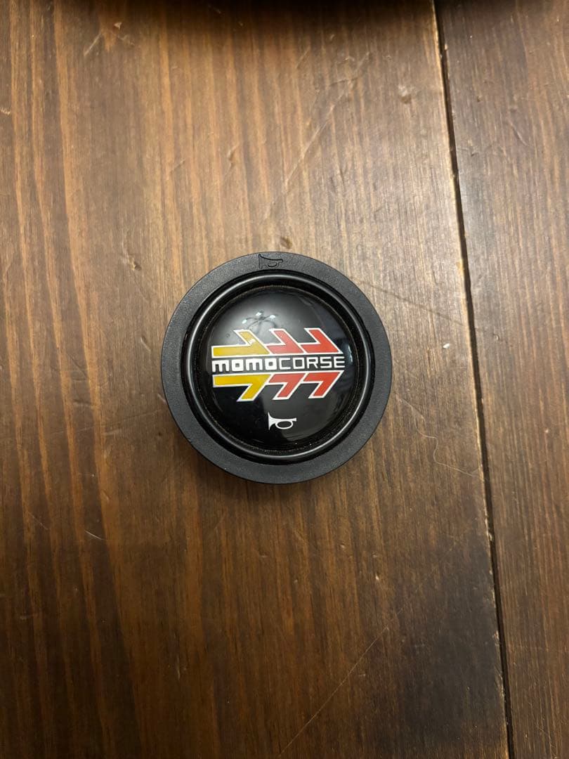 MOMO MOMOCORSE ステアリング 本体　33パイ　ホーン付き