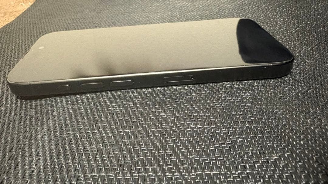 iPhone 15 Pro 128GB 美品