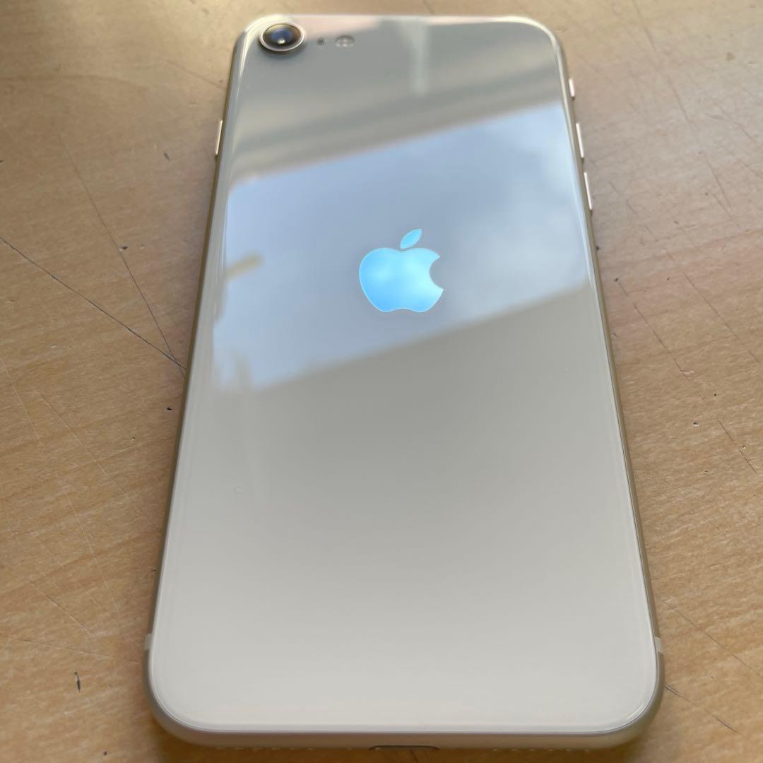 ともろー　iPhone SE 第3世代　スターライト　64GB 超美品
