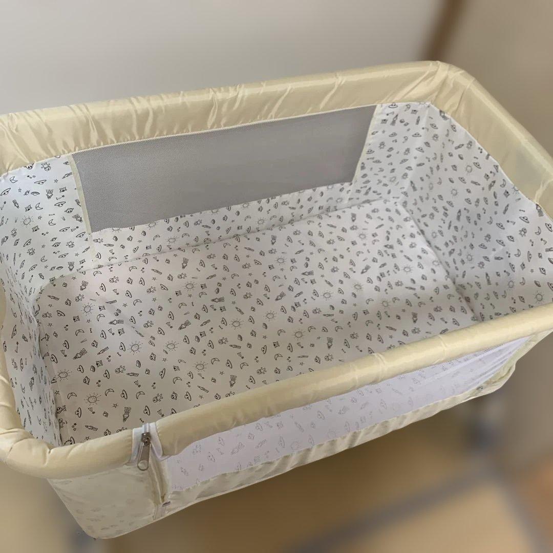 美品⭐︎ 値下げ！折りたたみ式　ベビーベッド　収納付き 付属品付