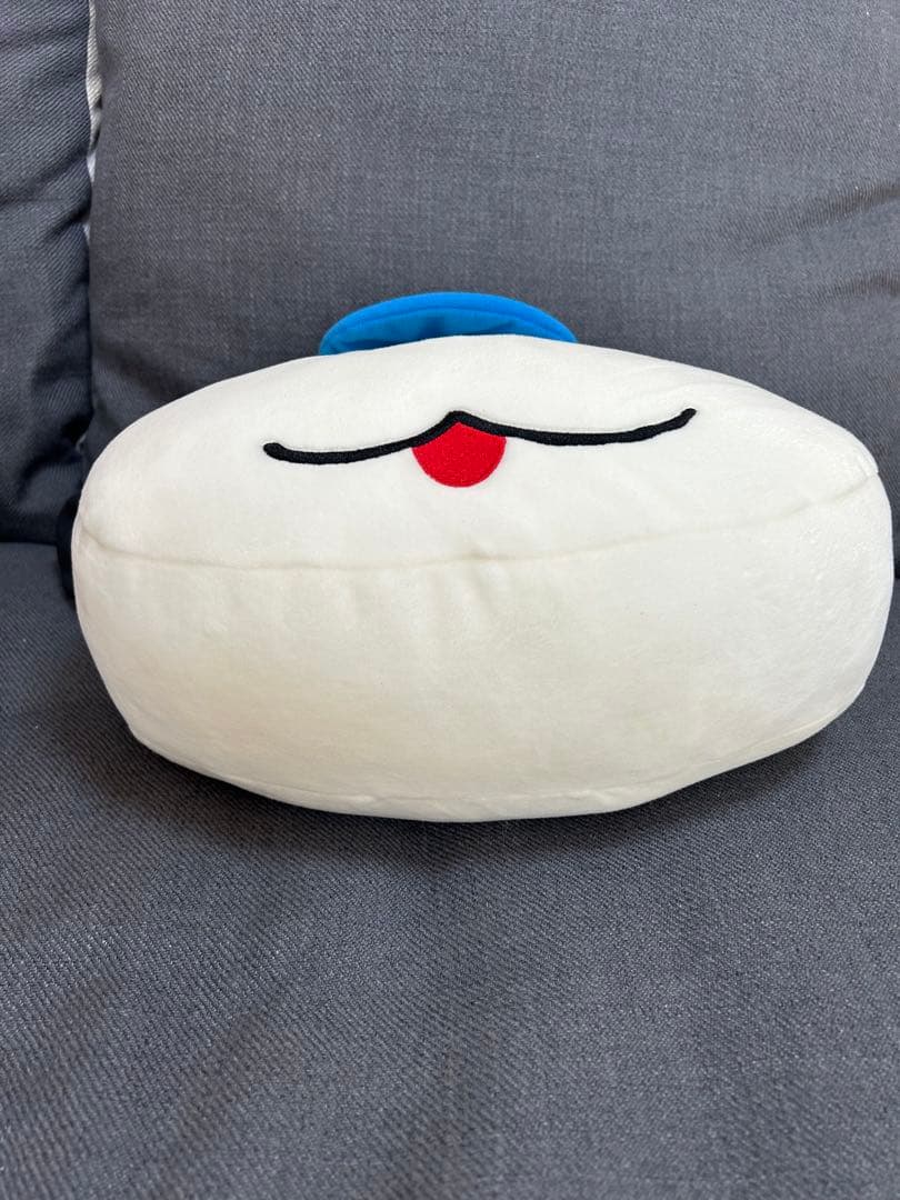 ピーナッツ　スヌーピー　オラフ　フェイス型クッション