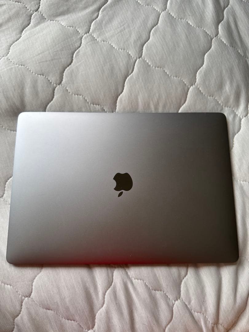 MacBook本体 MacBook Pro 2019 2.6GHz i7 16GB 256GB