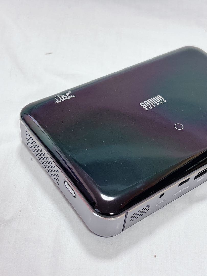 美品　サンワサプライ　モバイルプロジェクター　400-PRJ024