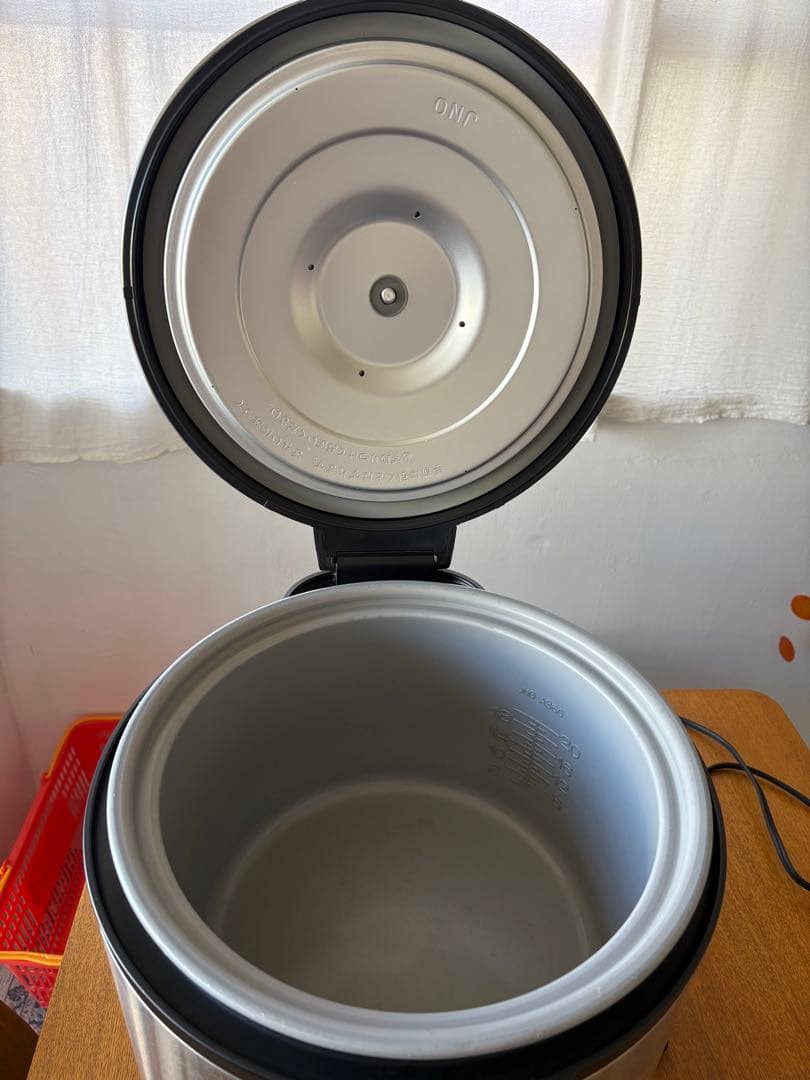 タイガー業務用炊飯器２０合　2升　3.6ℓ