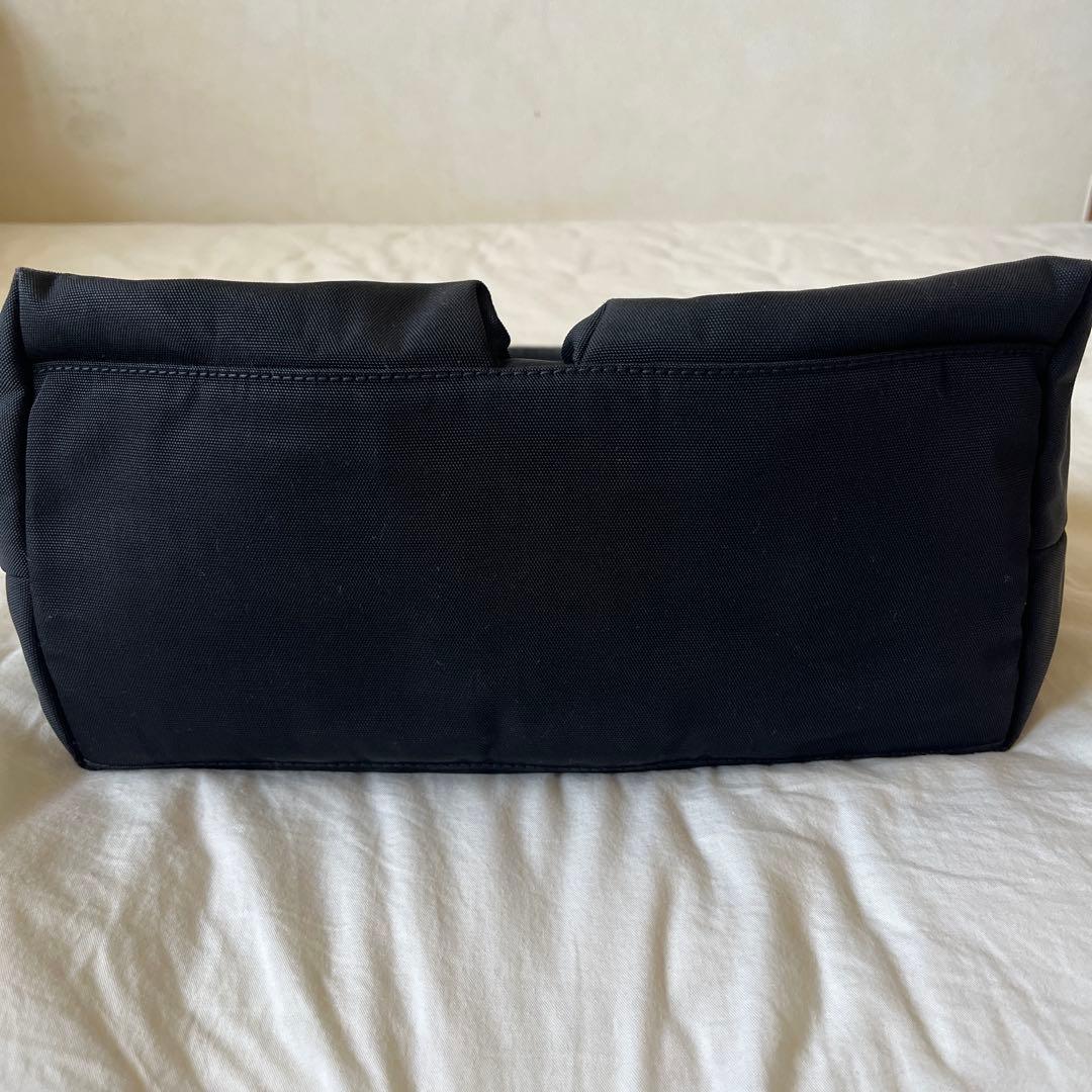 GUCCI ワンショルダーバッグ ダブルポケット