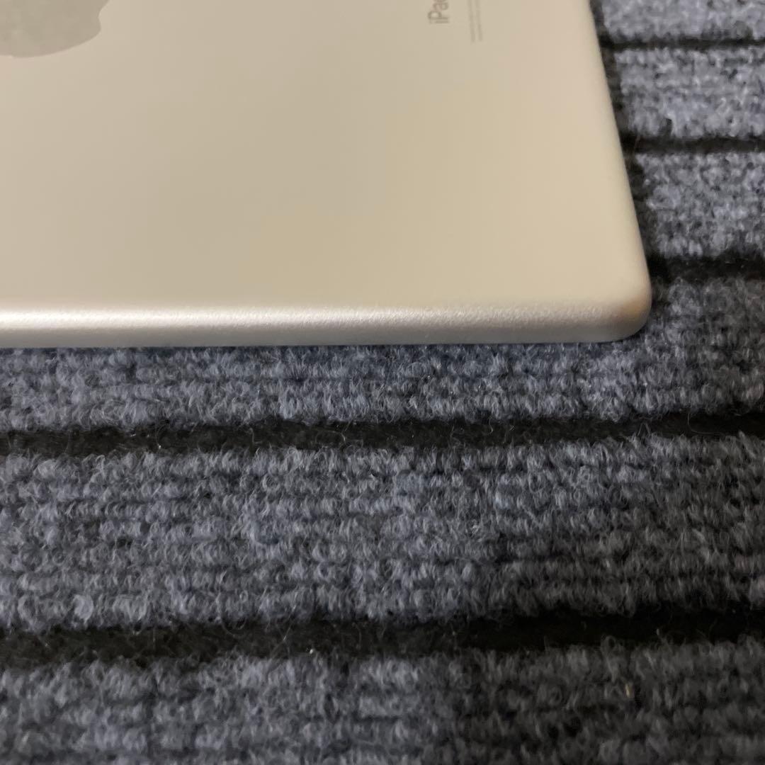 73【早い者勝ち】 iPad 7世代 32GB Wi-Fi シルバー