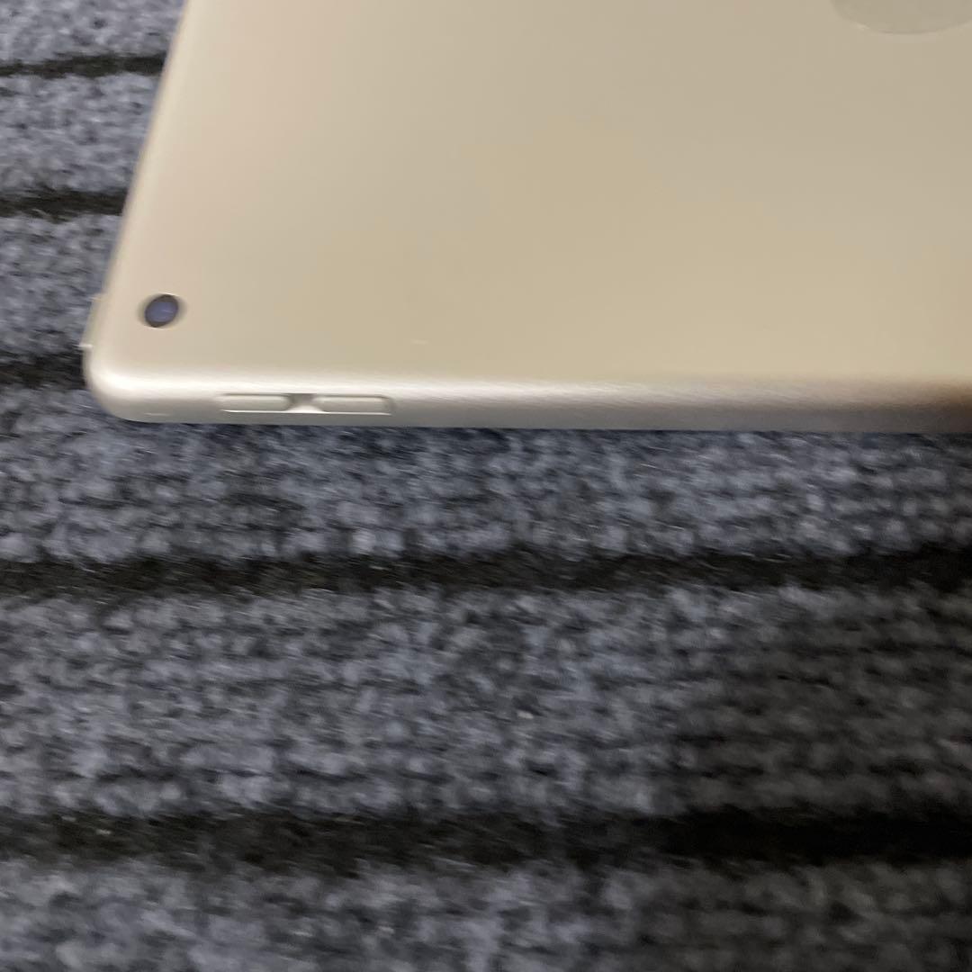 73【早い者勝ち】 iPad 7世代 32GB Wi-Fi シルバー